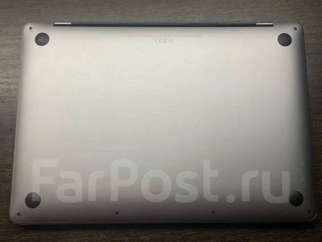 Apple MacBook Pro 13 2020 Late. 13", ��� 16 ��, ���� 512���, WiFi: 1, Bluetooth: 1, ����������� �� 10��. ����