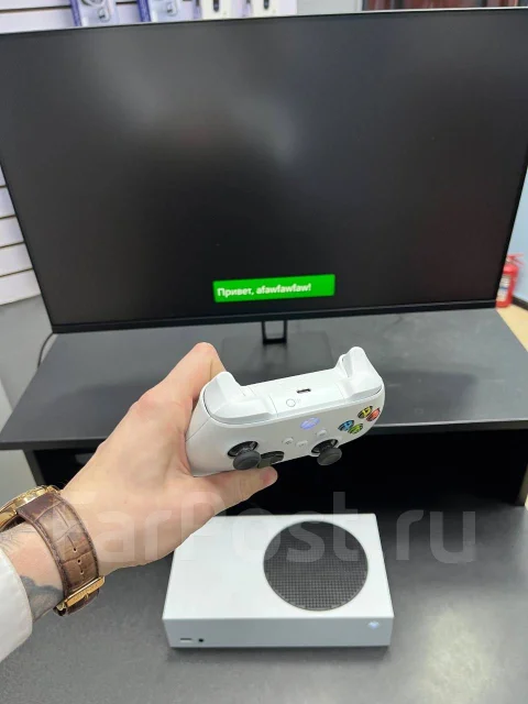 Microsoft Xbox Series S. ��� ����� �� ������������ ����