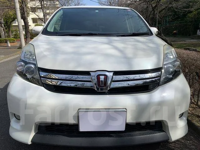 Toyota Isis. ��������, ��������, 1.8 (143��.�.), ������, 39 000����. ��, �/�. ��� ����� �� ������������ ����