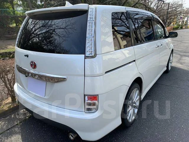 Toyota Isis. ��������, ��������, 1.8 (143��.�.), ������, 39 000����. ��, �/�. ��� ����� �� ������������ ����