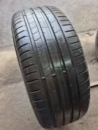 Pirelli P Zero PZ4