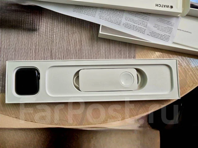Apple Watch SE. GPS, NFC ����
