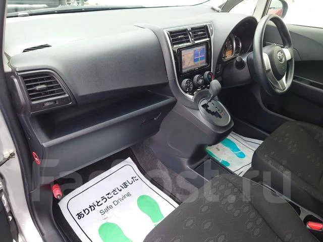 Toyota Ractis. ��������, 4wd, 1.5 (103��.�.), ������, 33 000����. ��, �/�. ��� ����� �� ������������ ����