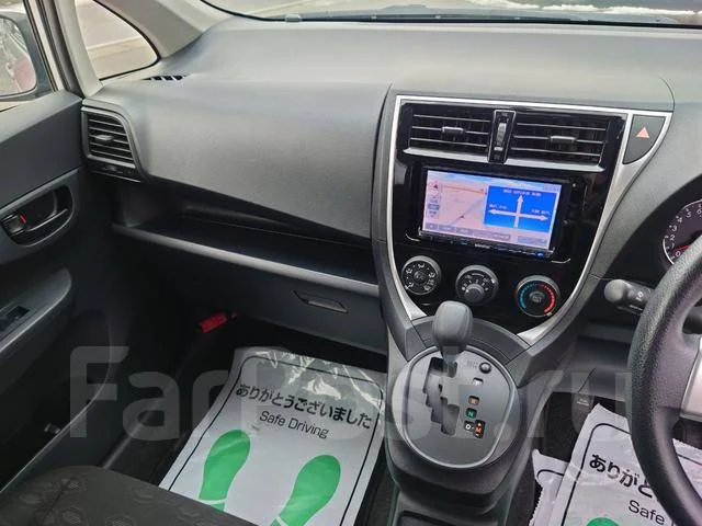 Toyota Ractis. ��������, 4wd, 1.5 (103��.�.), ������, 33 000����. ��, �/�. ��� ����� �� ������������ ����