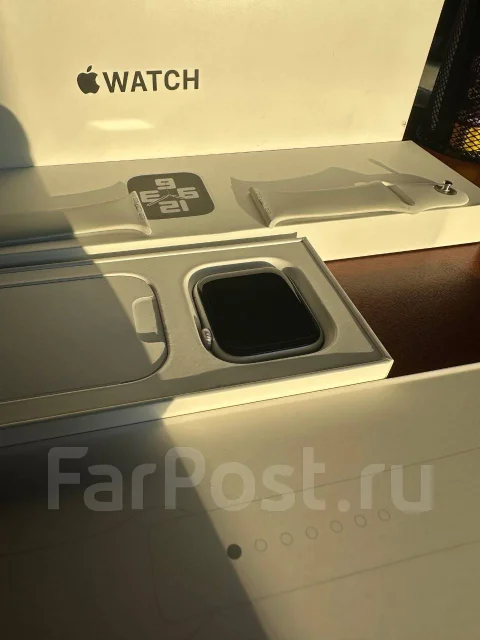 Apple Watch SE 2. GPS, NFC, SIM-�����, IP67, IP68 ����