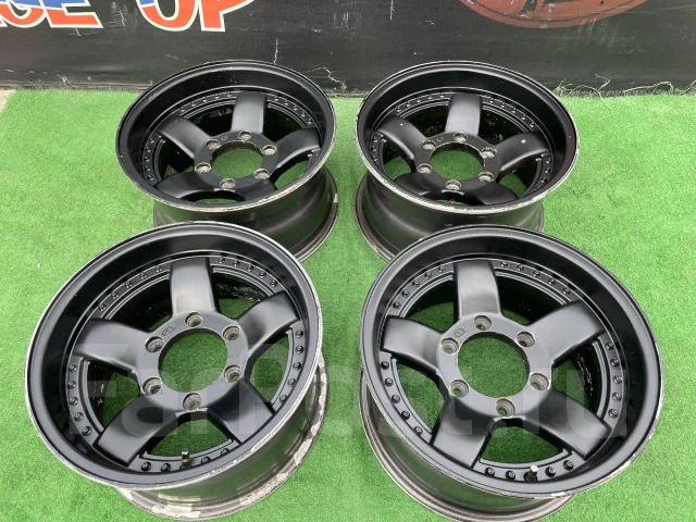 Berg. 8.0x15", 6x139.7, ET0, �� 110,1���. ����