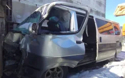 Toyota Regius Ace. LH1781013884 ����