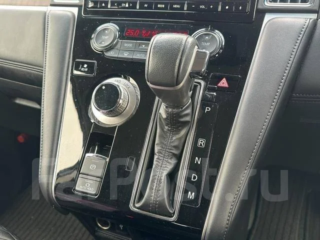 Mitsubishi Delica D:5. �������, 4wd, 2.3 (145��.�.), ������, 11 000����. ��, �/�. ��� ����� �� ������������ ����