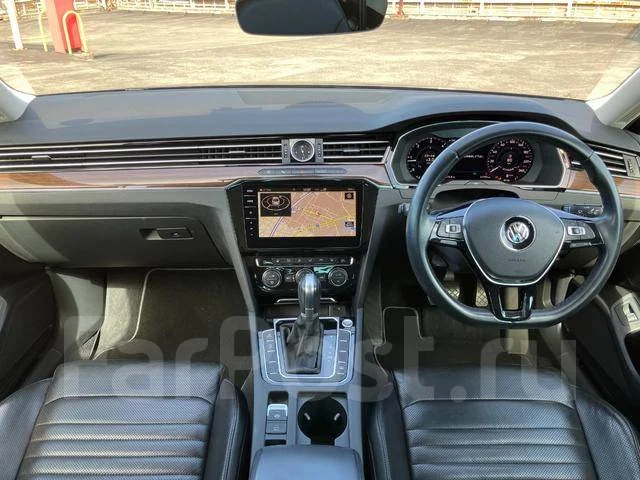Volkswagen Passat. �������, ��������, 1.4 (150��.�.), ������, 28 000����. ��, �/�. ��� ����� �� ������������ ����
