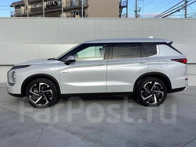Mitsubishi Outlander. �������, 4wd, 2.4 (133��.�.), ������, 8 000����. ��, �/�. ��� ����� �� ������������ ����