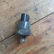    Toyota Voxy ZRR70 3Zrfae 8353060020 