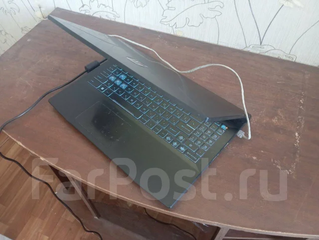 MSI Bravo 15 C7VF. 15.6", 3,2����, ��� 16 ��, ���� 1 000���, WiFi: 1, Bluetooth: 1, ����������� �� 6��. ����