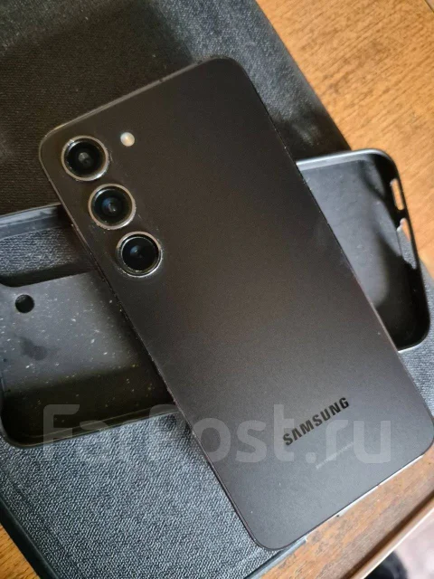 Samsung Galaxy S23. �/�, 8 ��, ������, 3G, 4G LTE, 5G, ����������, NFC ����