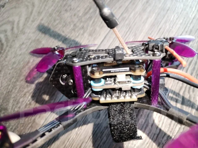 SpeedyBee. � ������� ����