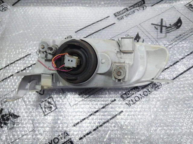 ���� Toyota Sprinter AE110 AE 111 �������� 12-451 ����