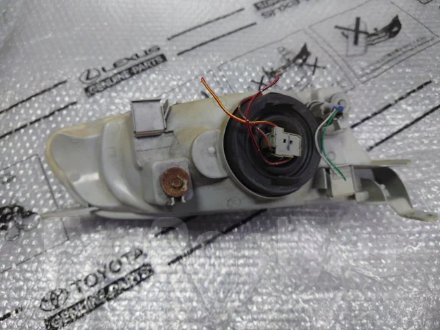 ���� Toyota Sprinter AE110 AE 111 �������� 12-451 ����