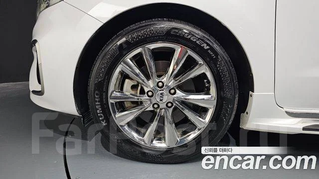 Kia Carnival. �������, ��������, 2.2 (202��.�.), ������, 36 000����. ��, �/�. ��� ����� �� ������������ ����