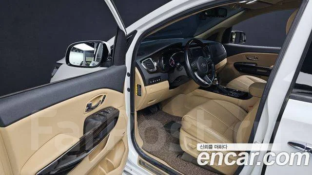 Kia Carnival. �������, ��������, 2.2 (202��.�.), ������, 36 000����. ��, �/�. ��� ����� �� ������������ ����