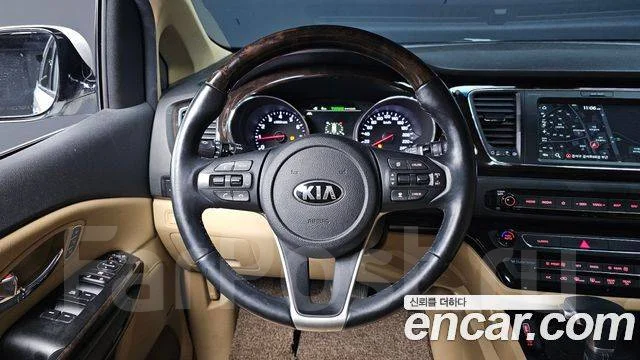 Kia Carnival. �������, ��������, 2.2 (202��.�.), ������, 36 000����. ��, �/�. ��� ����� �� ������������ ����