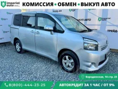 Toyota Voxy. ��������, ��������, 2.0 (158��.�.), ������, 300 000����. �� ����
