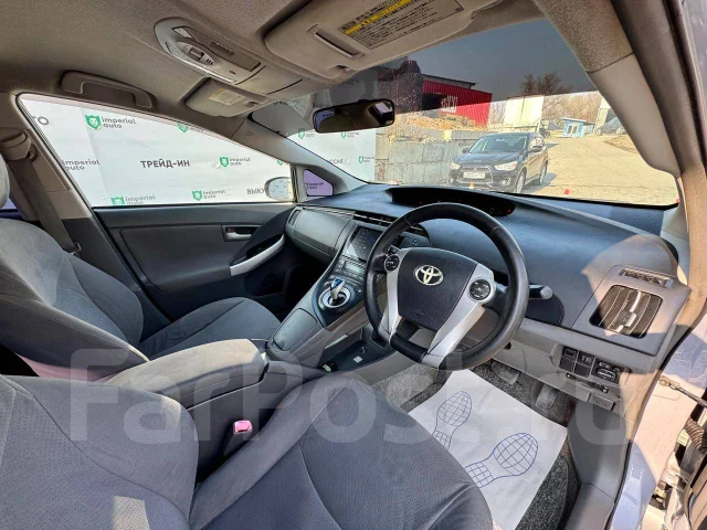 Toyota Prius. �������, ��������, 1.8 (99��.�.), ������, 123 000����. �� ����