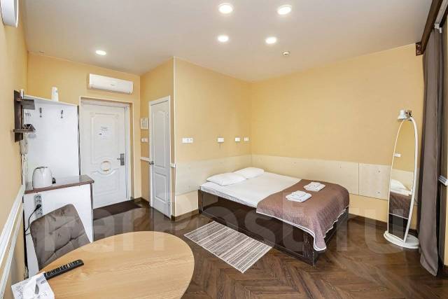    /  "Lampa Hotel"  3700 / 