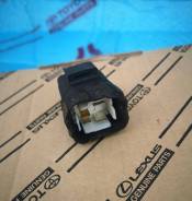   Toyota Land Cruser 120 2002-2009 8863016090 