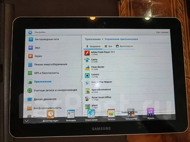 Samsung GT-P7500. ������ 16 �� ����