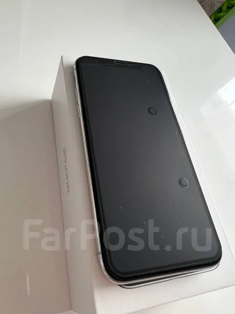 Apple iPhone X. �/�, 64 ��, �����������, 3G, 4G LTE, NFC ����