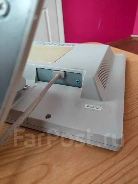 Belinea. 17" ����