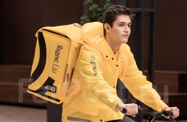 Сколько зарабатывают курьеры Яндекс Еды в Хабаровске? Сколько получают в курьерской службе?