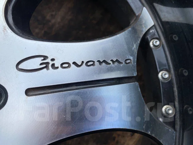 Giovanna. 9.5x24", 5x130, ET15 ����