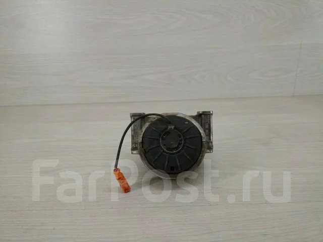������� ��������� Audi Q5 8R 8K0199381LE ����