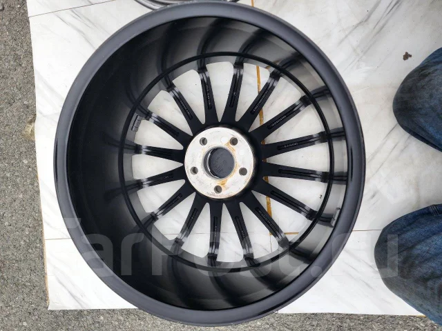 Carlsson. 9.5/8.5x19", 5x112, ET50/50 ����