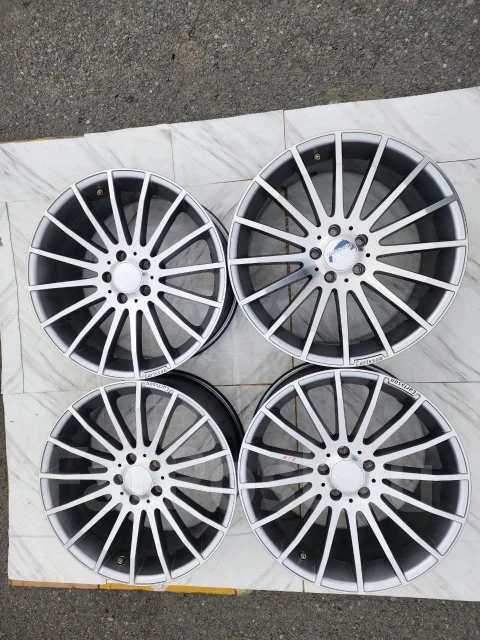 Carlsson. 9.5/8.5x19", 5x112, ET50/50 ����