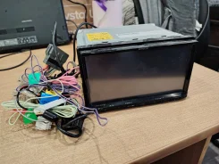 Kenwood MDV-D305 ����