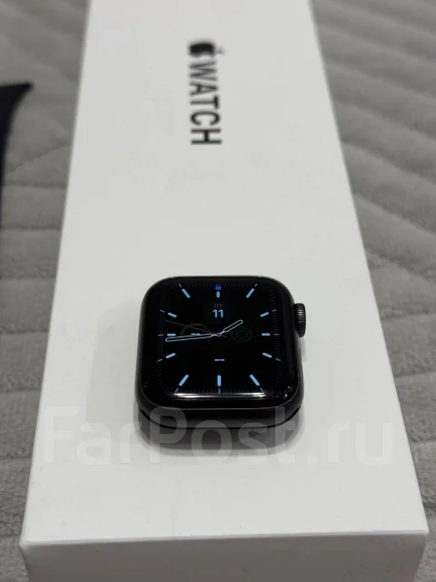 Apple Watch SE. GPS, IP68 ����