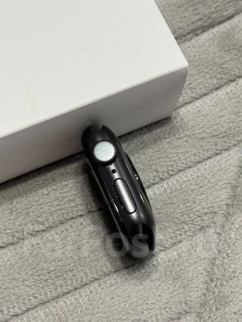 Apple Watch SE. GPS, IP68 ����