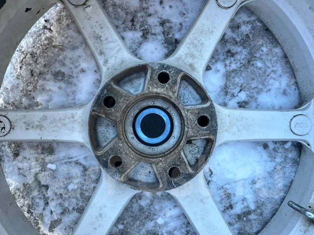 AVS Model 6. 9.0x18", 5x114.3, ET40 ����