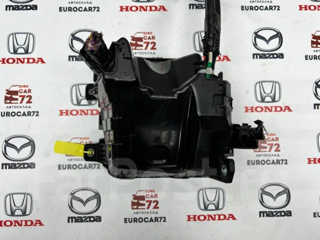 ���� ��������������� Mazda 3 BP 2019-2024 BCKA66760 ����