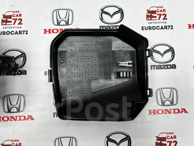 ���� ��������������� Mazda 3 BP 2019-2024 BCKA66760 ����
