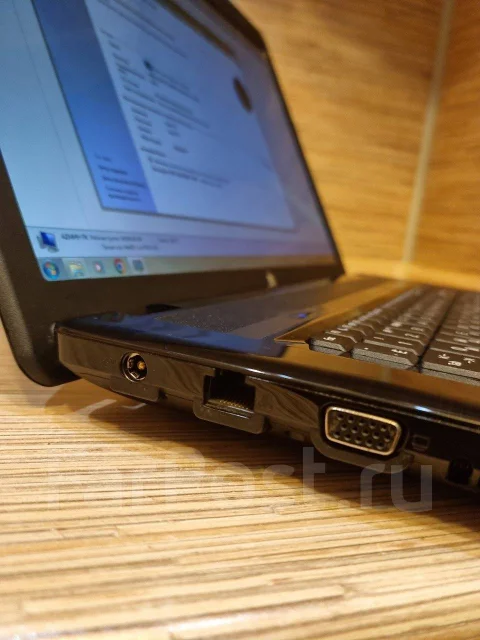 DNS. 17.3", ��� 8 ��, ���� 512���, WiFi: 1, Bluetooth: 1, ����������� �� 1��. ����