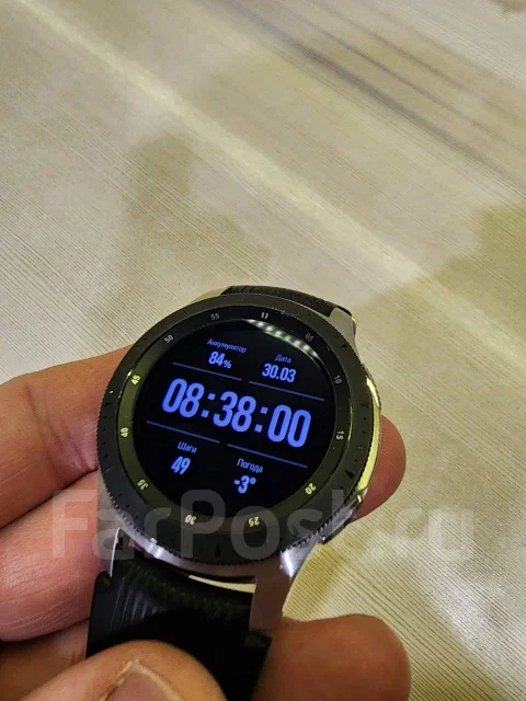Samsung Galaxy Watch. GPS, NFC ����