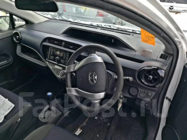 Toyota Aqua. �������, ��������, 1.5 (83��.�.), ������, 187����. �� ����
