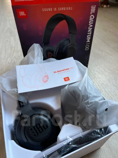 JBL Quantum 100 ����