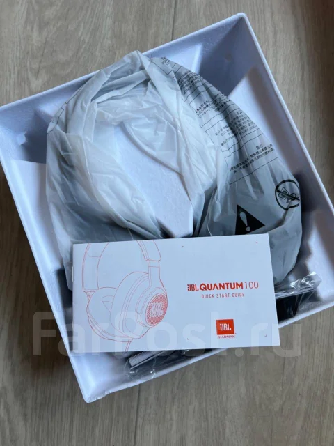 JBL Quantum 100 ����