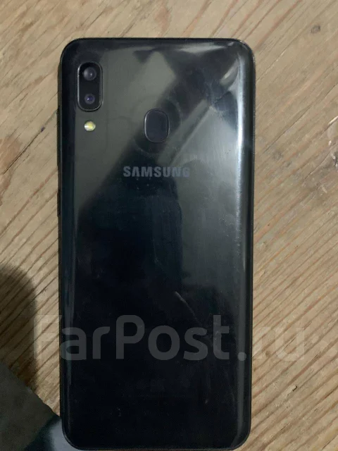 Samsung Galaxy A20. �/�, 32 ��, ������ ����