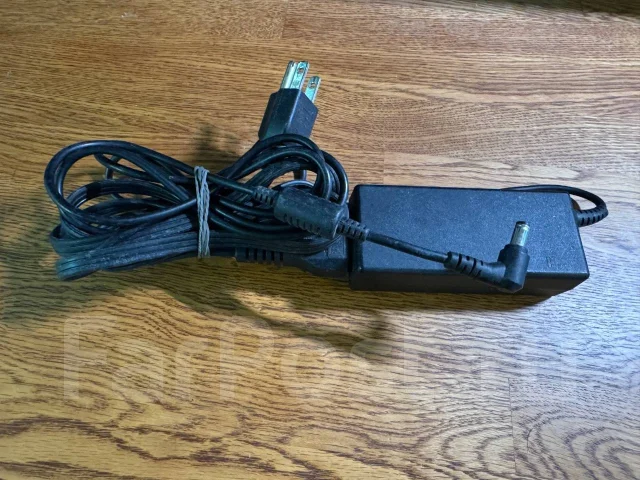 Asus K50C. 15.6", 1,2����, WiFi: 1, Bluetooth: 1 ����