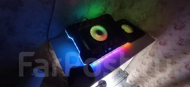 MSI Katana. 17.3", 2,5����, ��� 16 ��, ���� 256���, WiFi: 1, Bluetooth: 1, ����������� �� 4��. ����