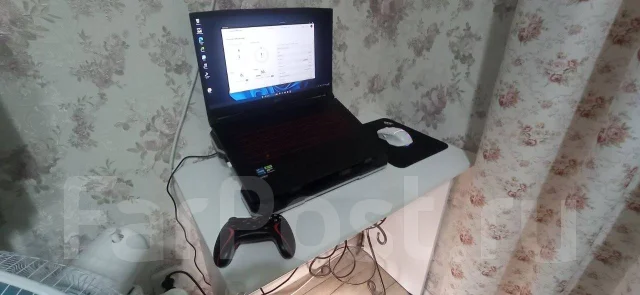 MSI Katana. 17.3", 2,5����, ��� 16 ��, ���� 256���, WiFi: 1, Bluetooth: 1, ����������� �� 4��. ����